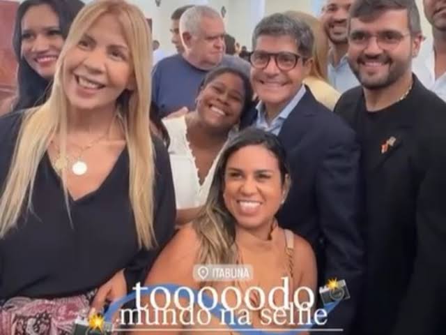  PREFEITURA DE ITABUNA DEMITE PROFESSORAS APÓS FOTO COM ACM NETO E NEGA PERSEGUIÇÃO POLÍTICA