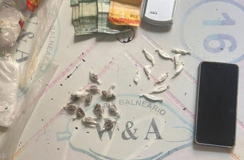 PM APREENDE DROGAS EM SANTA LUZIA (BA) APÓS DENÚNCIA