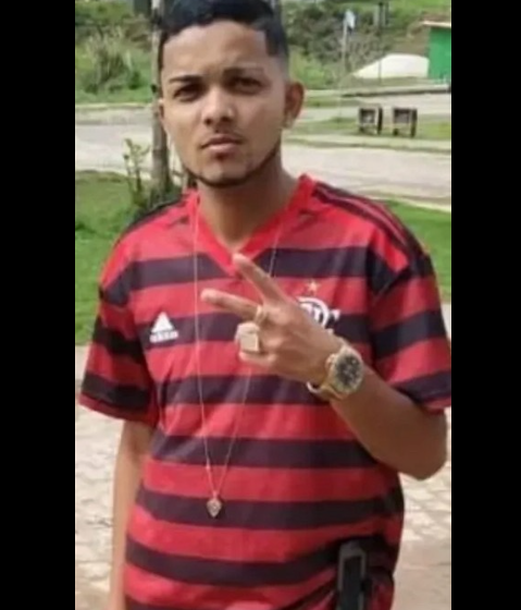  EXECUÇÃO DE JOVEM DE 26 ANOS GERA PÂNICO NO CENTRO DE ILHÉUS